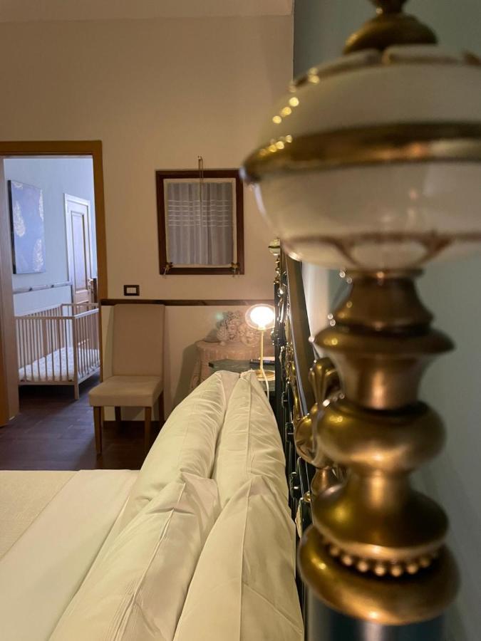 Guest House Le Ginestre Dell'Etna Belpasso Exterior photo